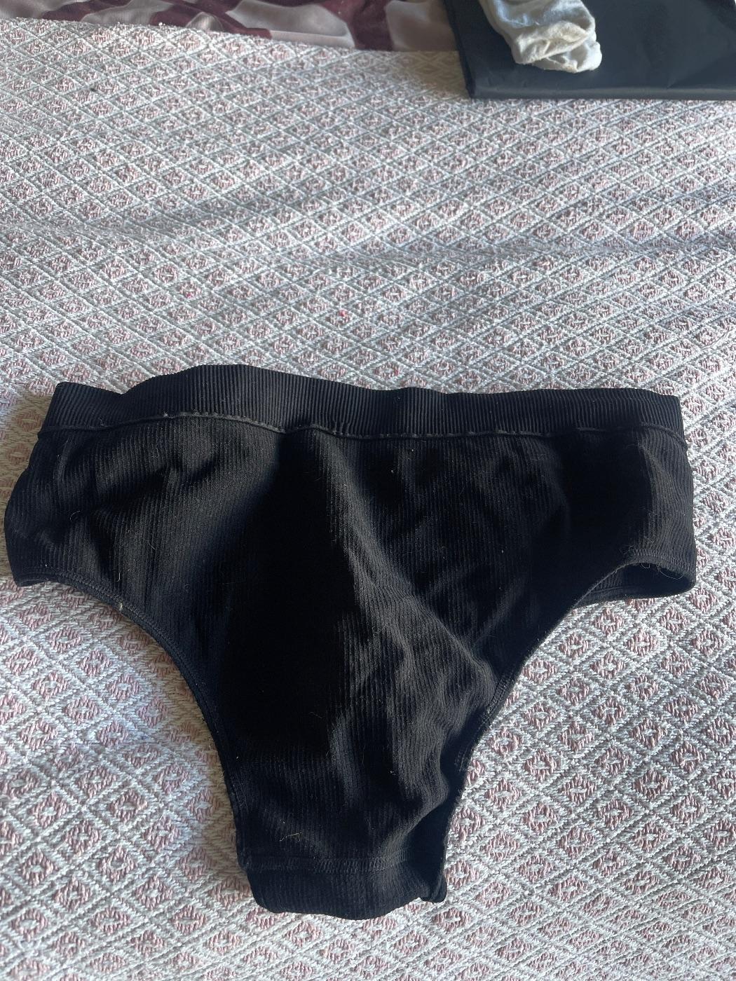 Medium size black ladies knickers worn 2 days 1 night – used women's underwear worn by Lara antionette, a verified UK seller (photo 5)