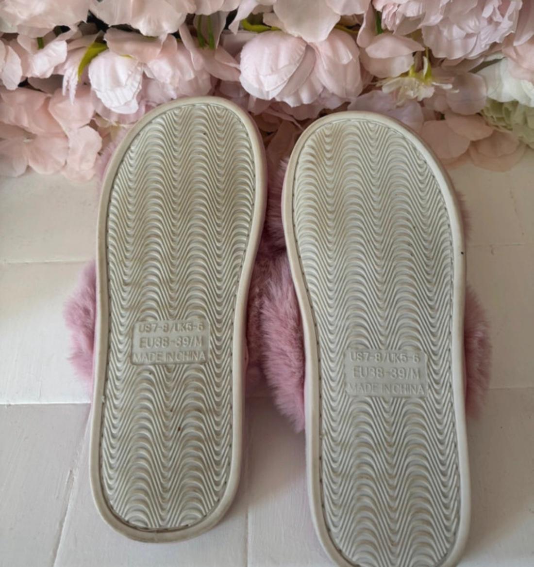 Pink Fluffy Slippers UK 5-6, 2 Months Home & Garden Wear – used women's socks worn by Pretty After Dark, a verified UK seller (photo 2)