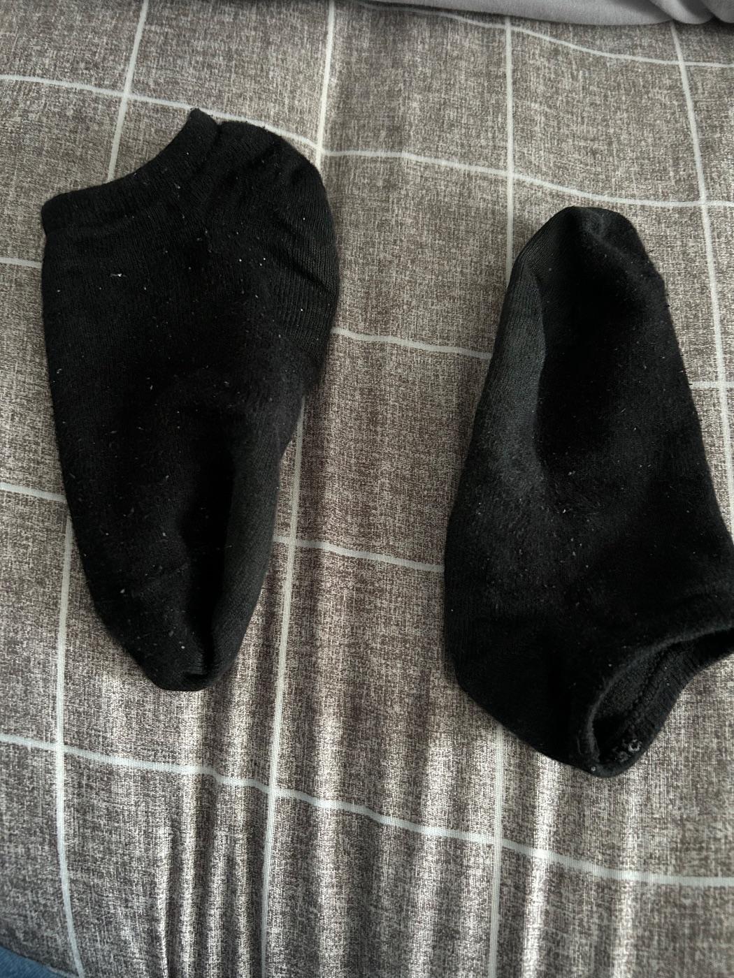 Worn for my gym workout – used socks worn by Worn to Perfection 4 You, a verified UK seller